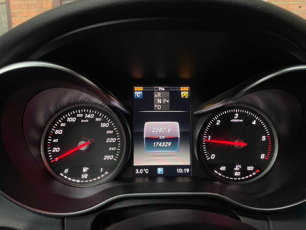 Mercedes-Benz C180 CDI AMG Sport Edition C-Class 116hp 2019 ORIG-NL, XR-282-L