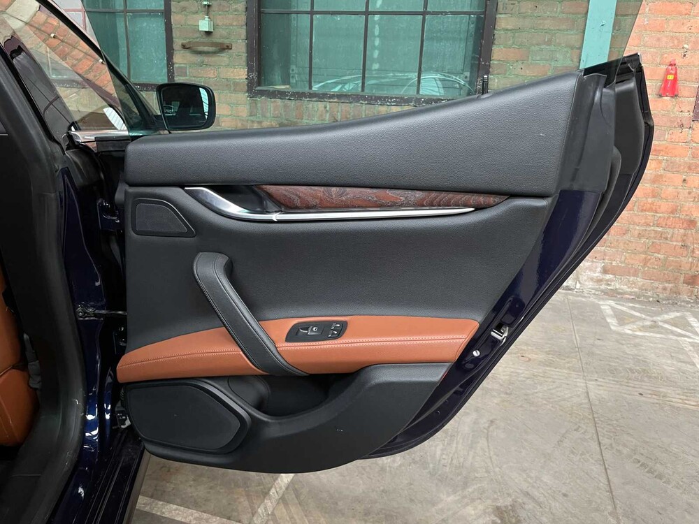 Maserati Ghibli 3.0 V6 D 275hp 2014, X-048-BF