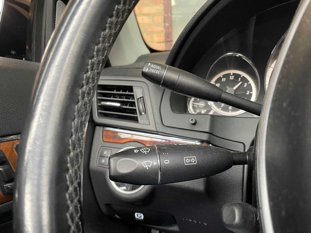 Mercedes-Benz E350 Cabriolet 3.5 V6 CGI Avantgarde 7G-Tronic Plus 306hp 2012 E-class, R-976-XF