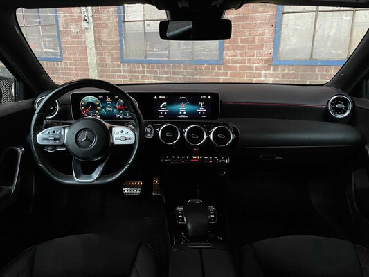 Mercedes-Benz A180d Business Solution 116hp 2018 A-class, XJ-192-K