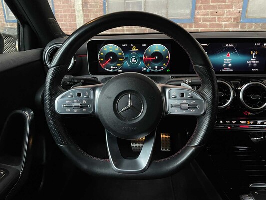 Mercedes-Benz A180d Business Solution 116PS 2018 A-Klasse, XJ-192-K