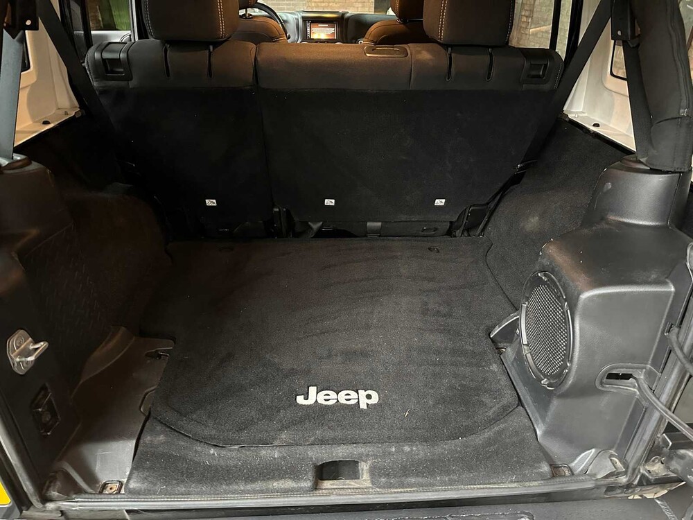 Jeep Wrangler Unlimited 3.6 V6 Polar 4x4 JK Unlimited Rubicon 350hp 2014, TK-763-L