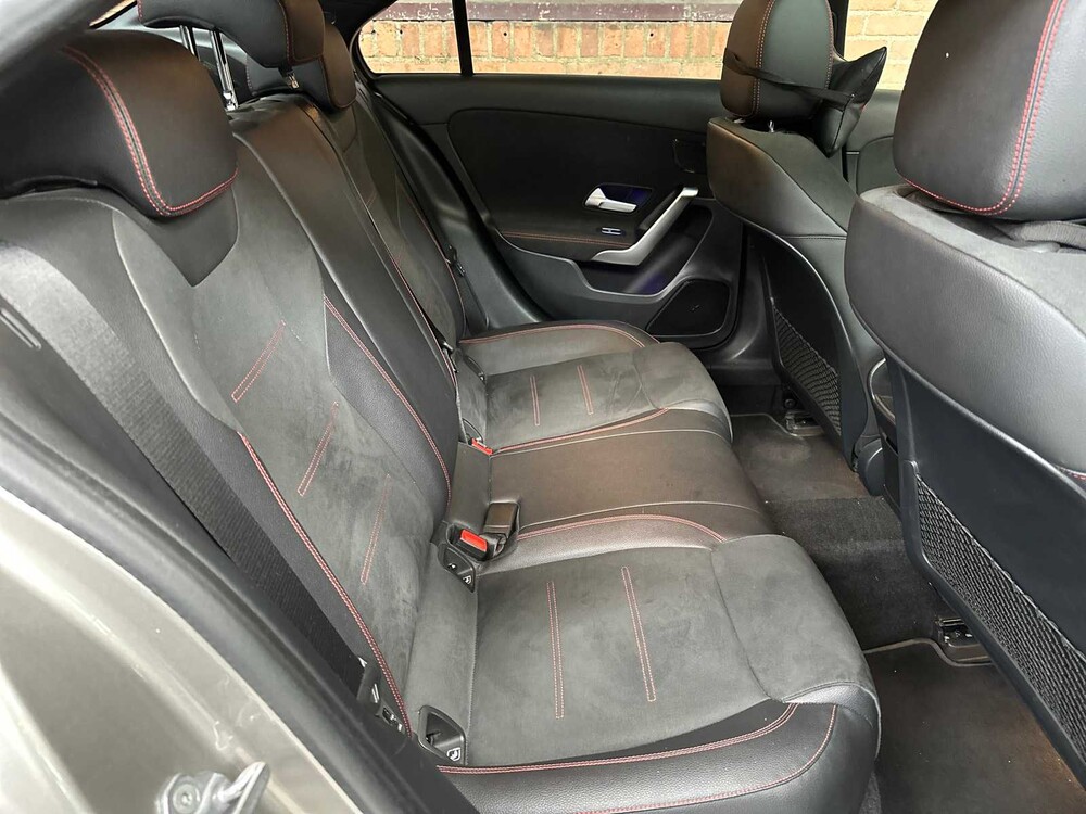 Mercedes-Benz A220 AMG 4Matic Premium Plus 190hp 2019 A-class, N-806-VB