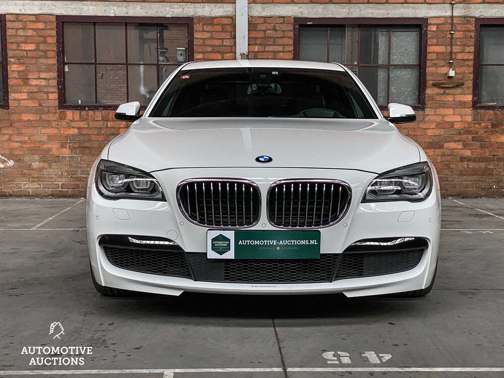 BMW ActiveHybrid7 M-Sport 3.0 L6 354hp 2014