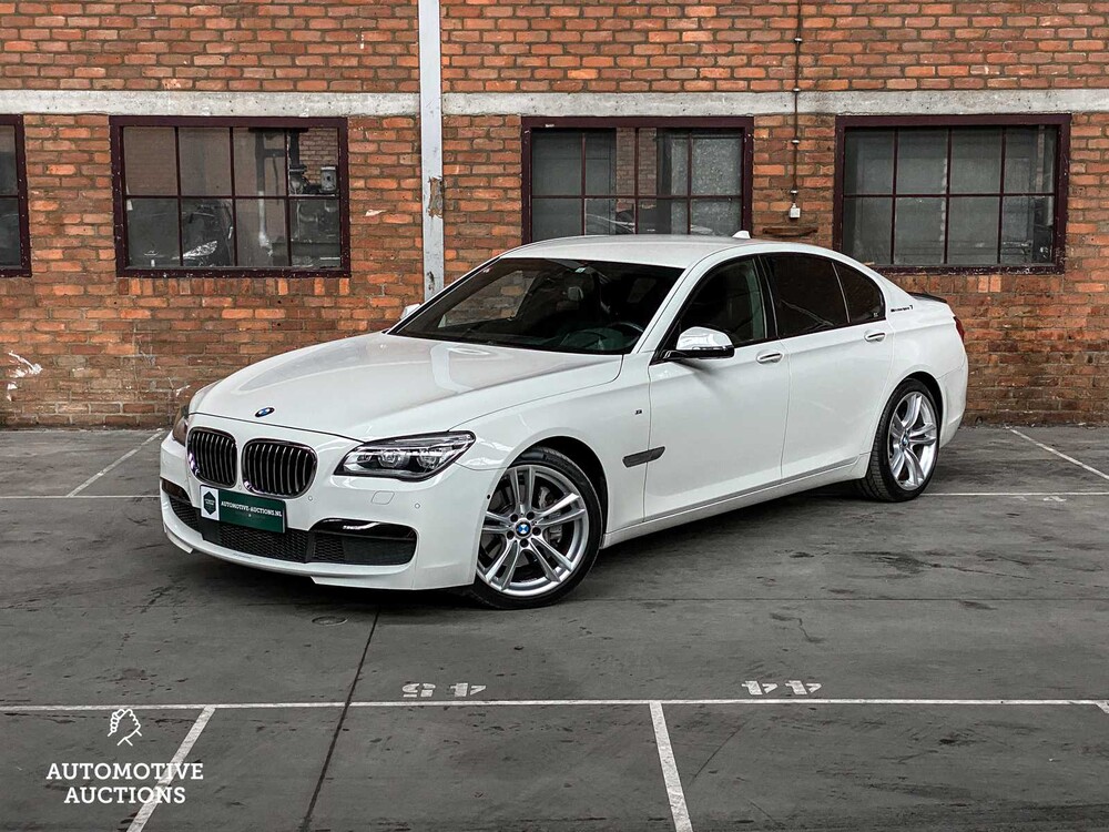 BMW ActiveHybrid7 M-Sport 3.0 L6 354hp 2014
