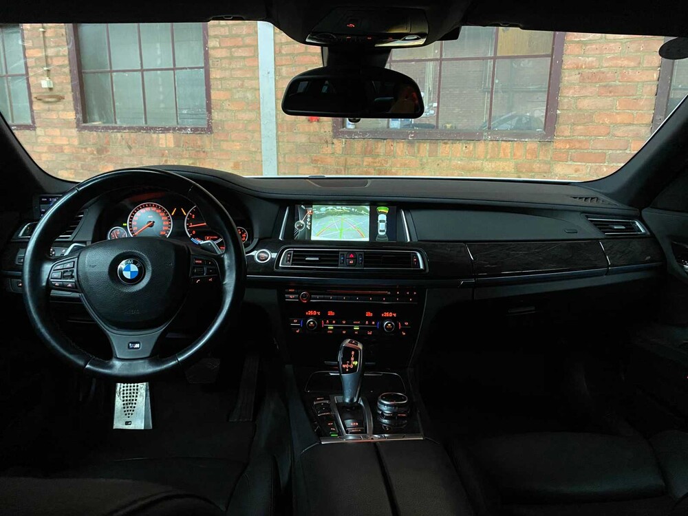 BMW ActiveHybrid7 M-Sport 3.0 L6 354hp 2014