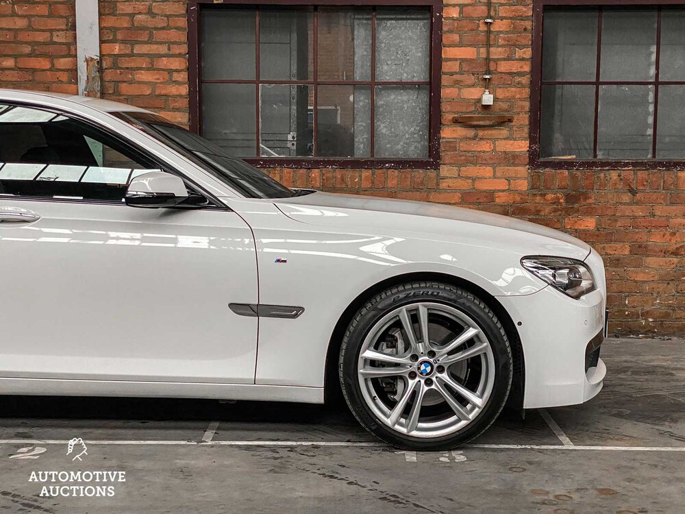 BMW ActiveHybrid7 M-Sport 3.0 L6 354hp 2014