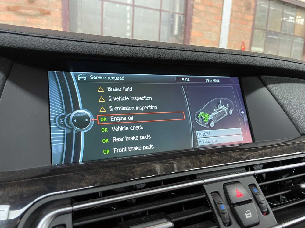 BMW ActiveHybrid 7 F04 4.4 V8 465PS 2011