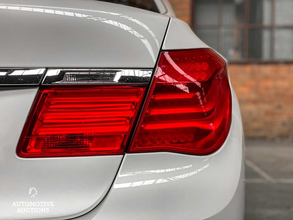 BMW ActiveHybrid 7 F04 4.4 V8 465PS 2011