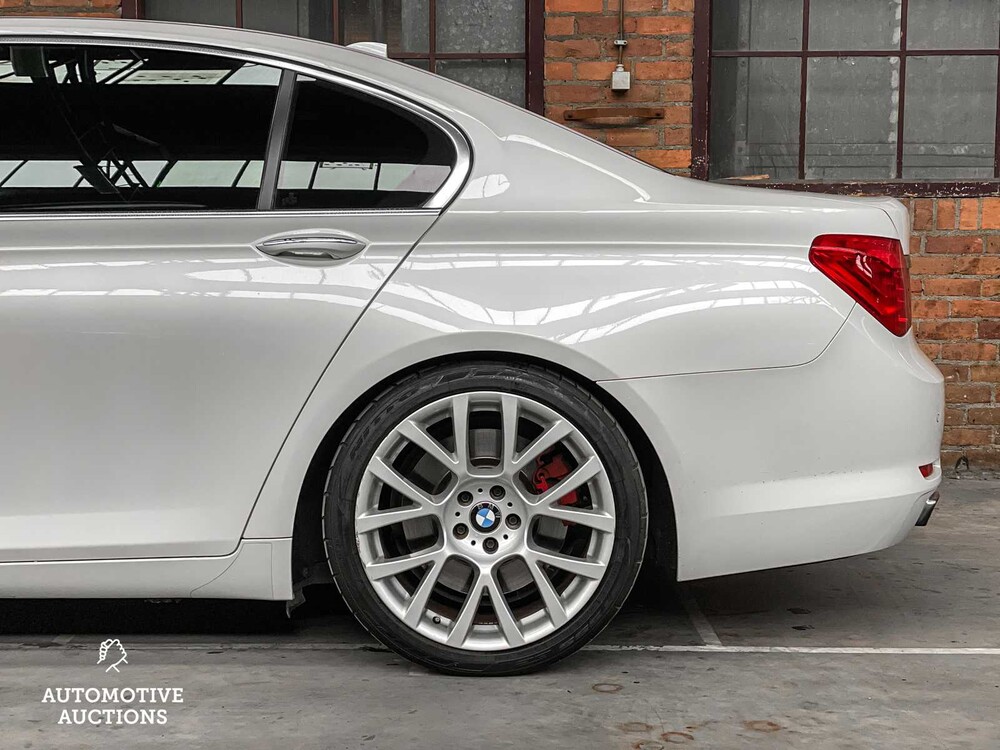 BMW ActiveHybrid 7 F04 4.4 V8 465PS 2011