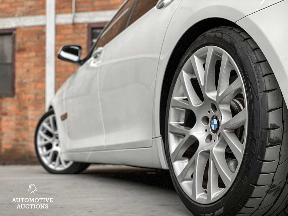 BMW ActiveHybrid 7 F04 4.4 V8 465PS 2011