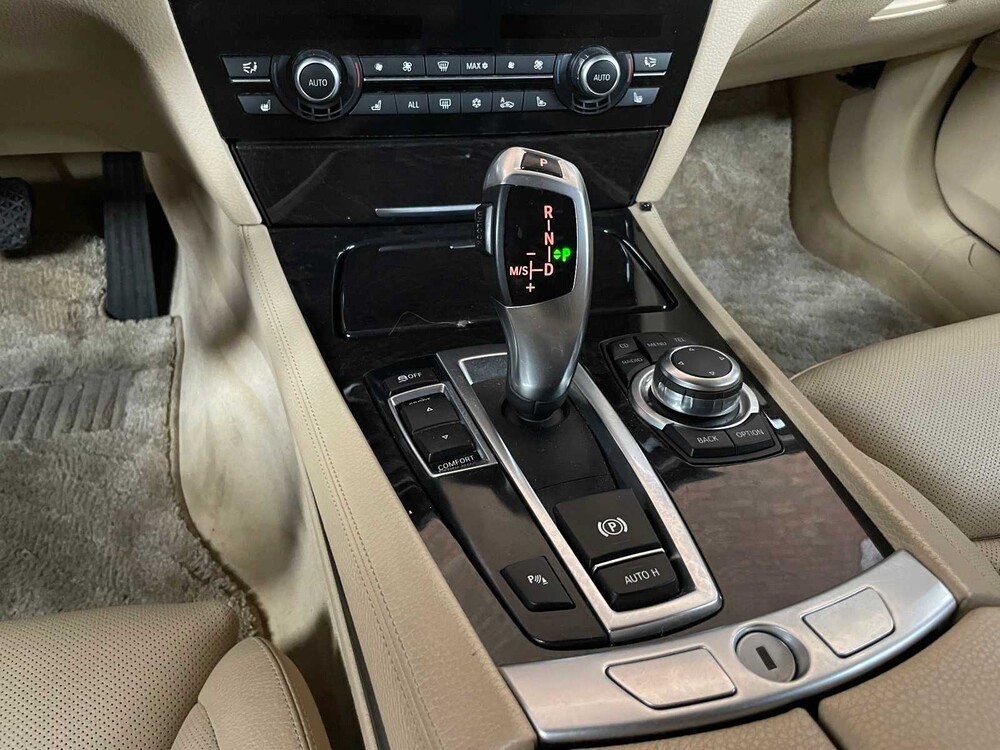 BMW ActiveHybrid 7 F04 4.4 V8 465PS 2011