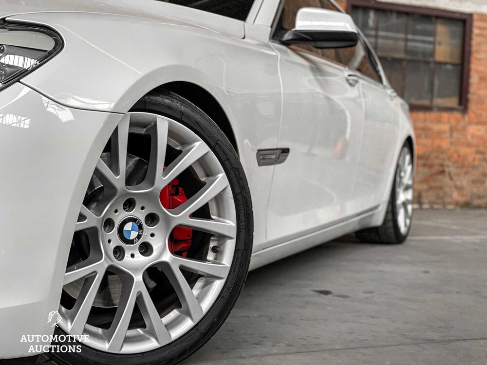 BMW ActiveHybrid 7 F04 4.4 V8 465PS 2011