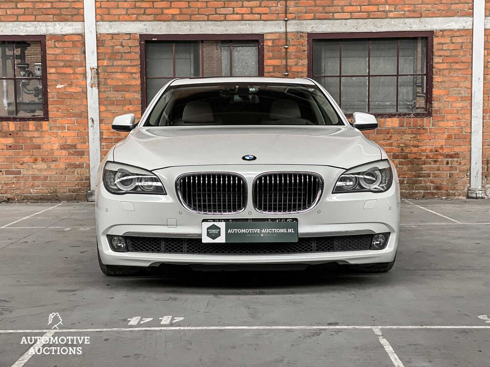 BMW ActiveHybrid 7 F04 4.4 V8 465PS 2011