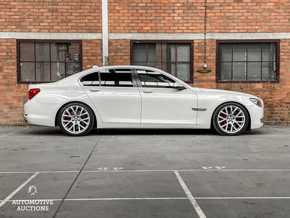 BMW ActiveHybrid 7 F04 4.4 V8 465PS 2011