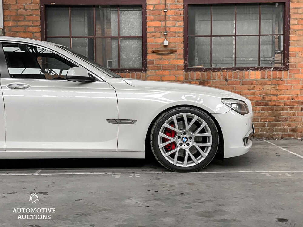 BMW ActiveHybrid 7 F04 4.4 V8 465PS 2011