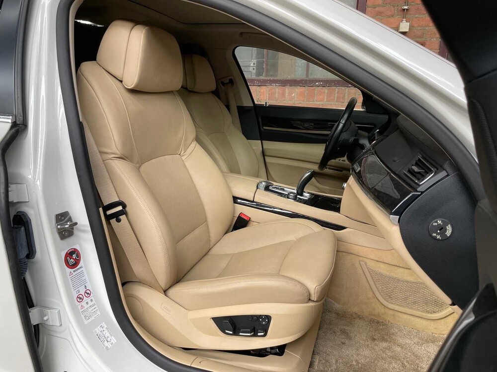 BMW ActiveHybrid 7 F04 4.4 V8 465PS 2011