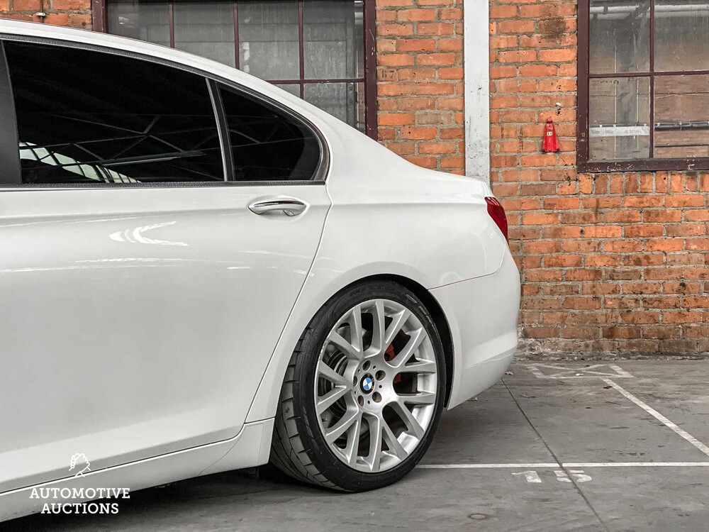 BMW ActiveHybrid 7 F04 4.4 V8 465PS 2011