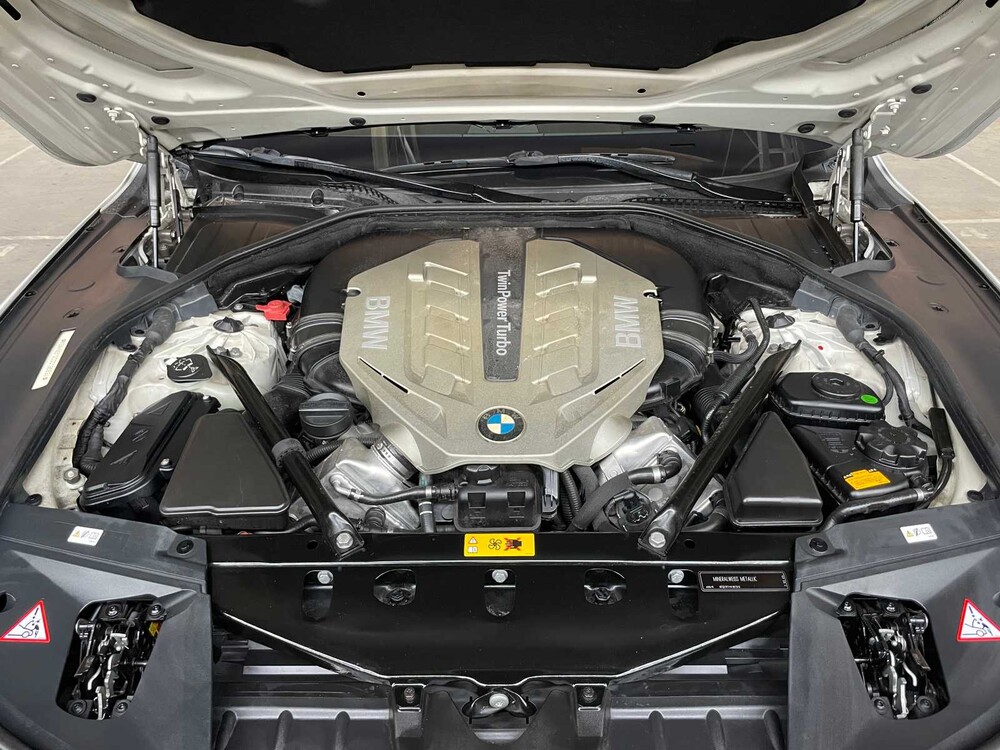 BMW ActiveHybrid 7 F04 4.4 V8 465PS 2011