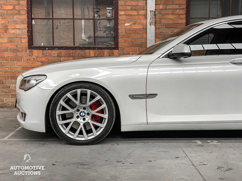 BMW ActiveHybrid 7 F04 4.4 V8 465PS 2011