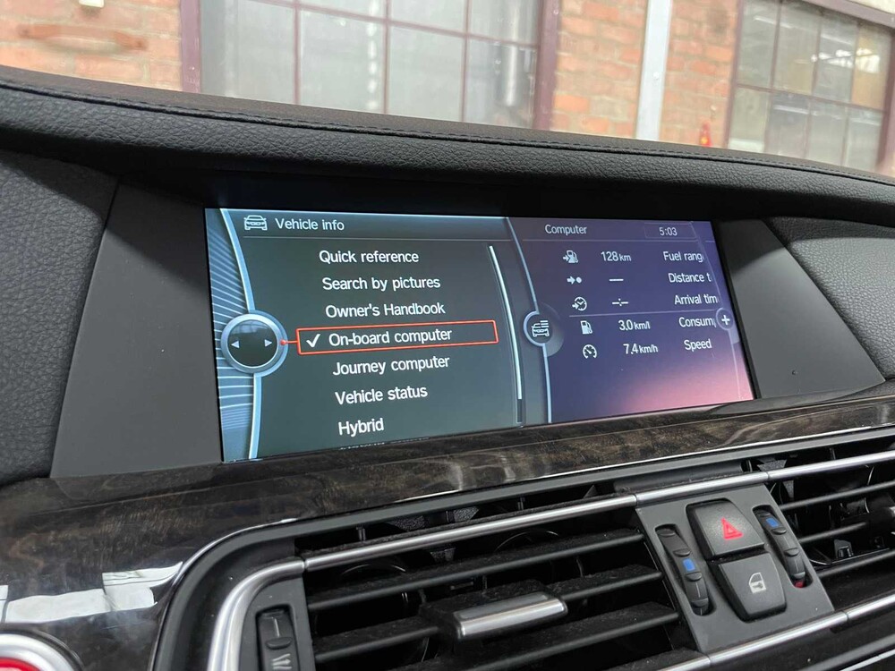 BMW ActiveHybrid 7 F04 4.4 V8 465PS 2011