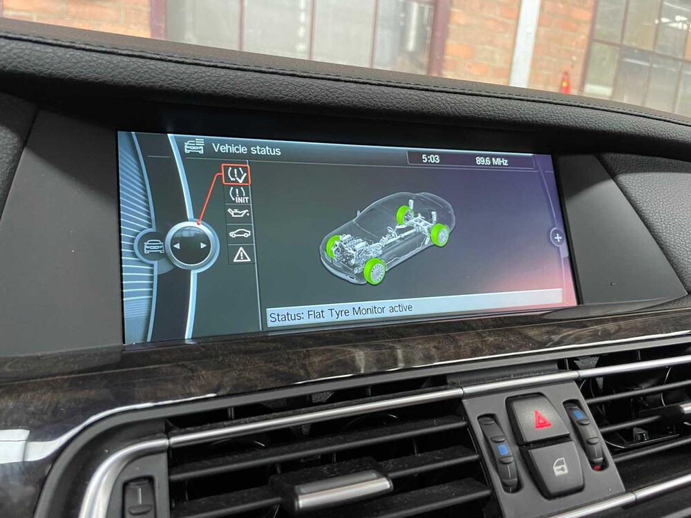 BMW ActiveHybrid 7 F04 4.4 V8 465PS 2011