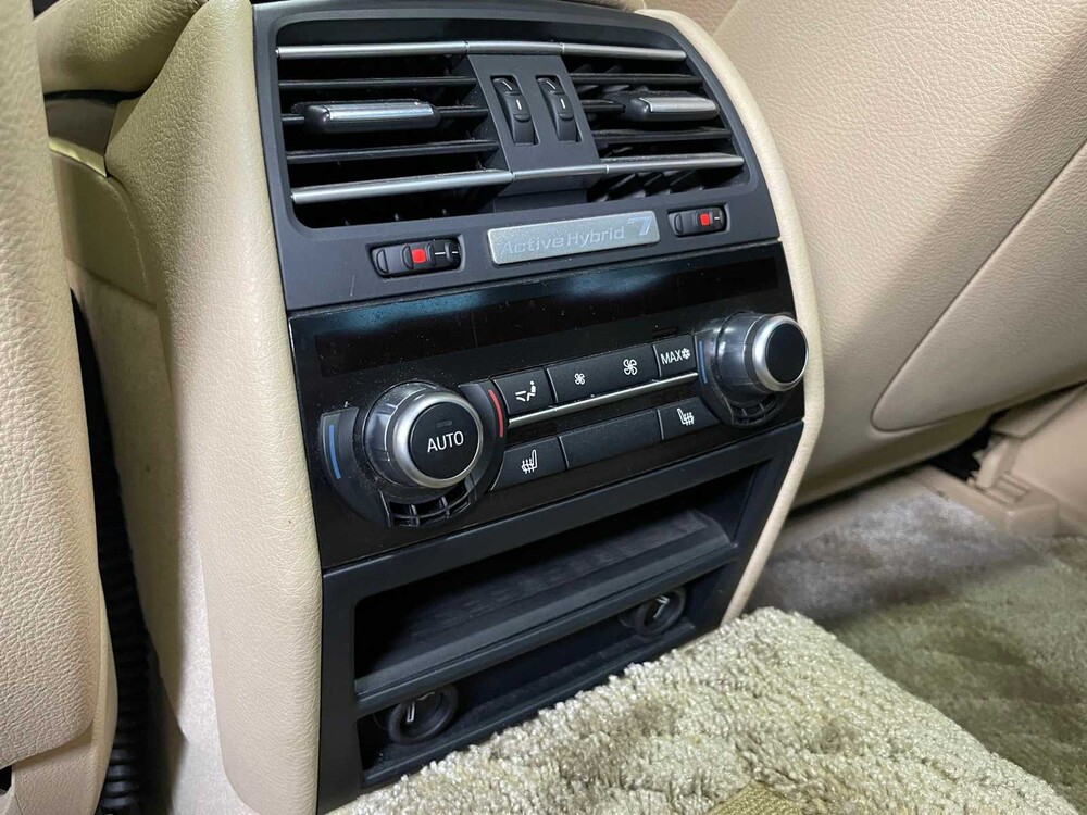 BMW ActiveHybrid 7 F04 4.4 V8 465PS 2011