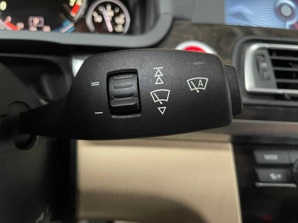 BMW ActiveHybrid 7 F04 4.4 V8 465PS 2011