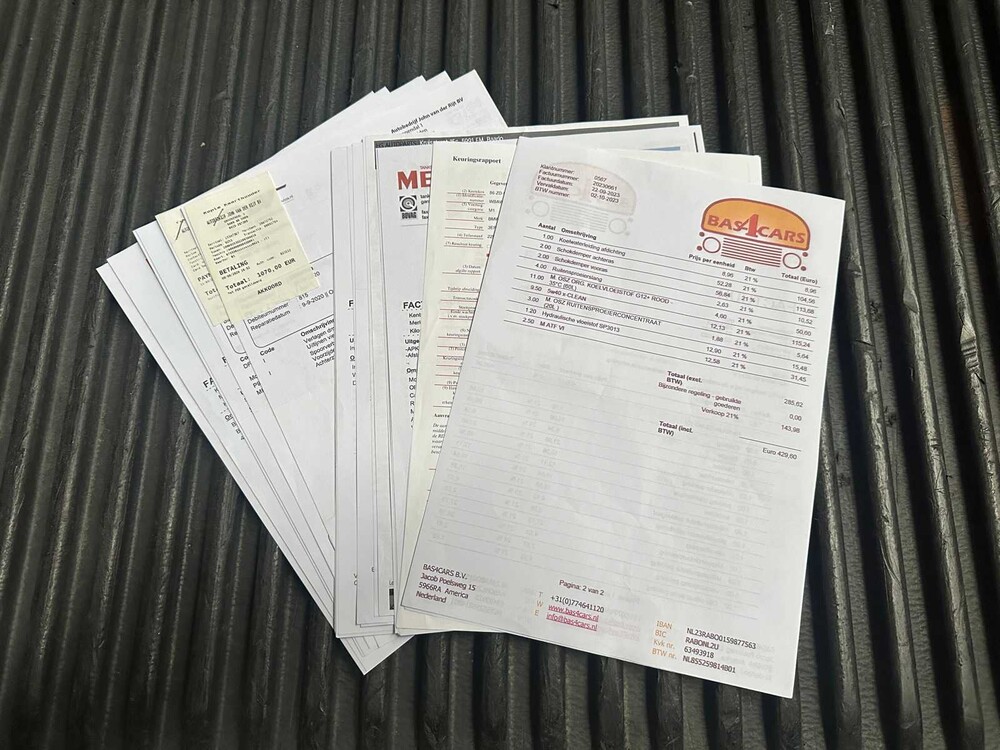 BMW 335i Cabriolet Executive E93 306hp 2008 3-Series, 86-ZD-LV -Youngtimer-