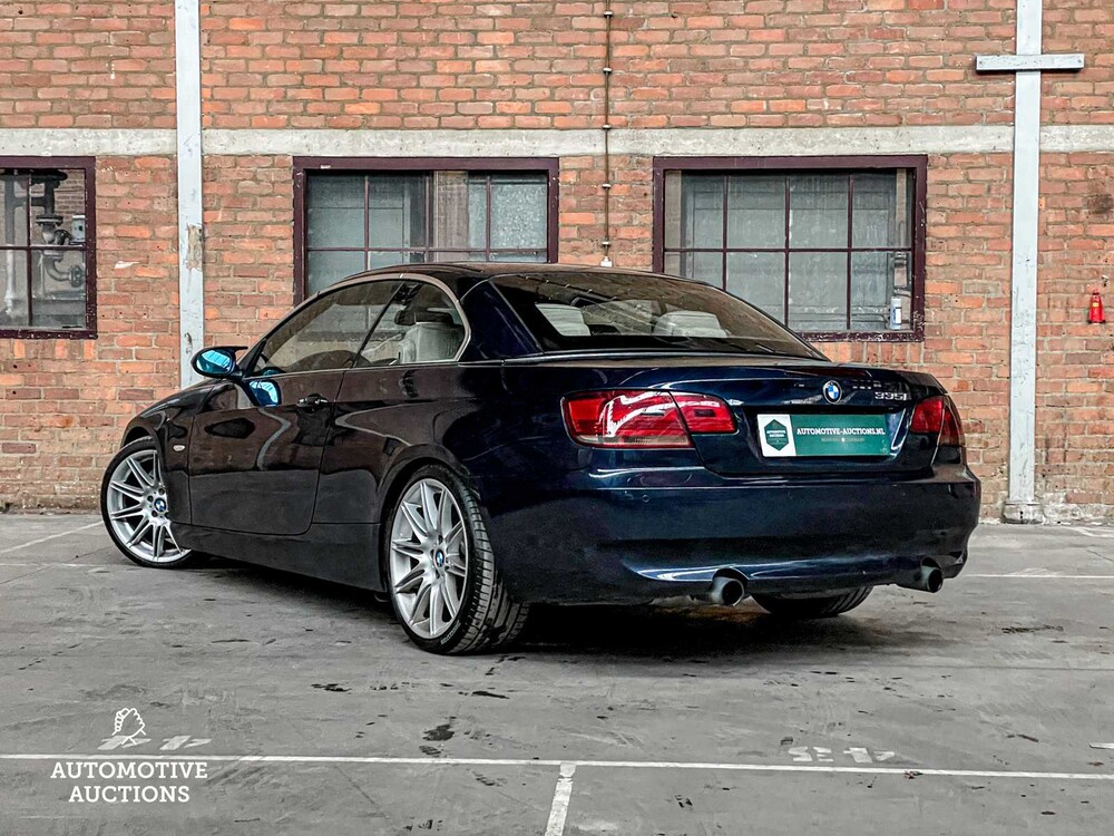 BMW 335i Cabriolet Executive E93 306hp 2008 3-Series, 86-ZD-LV -Youngtimer-