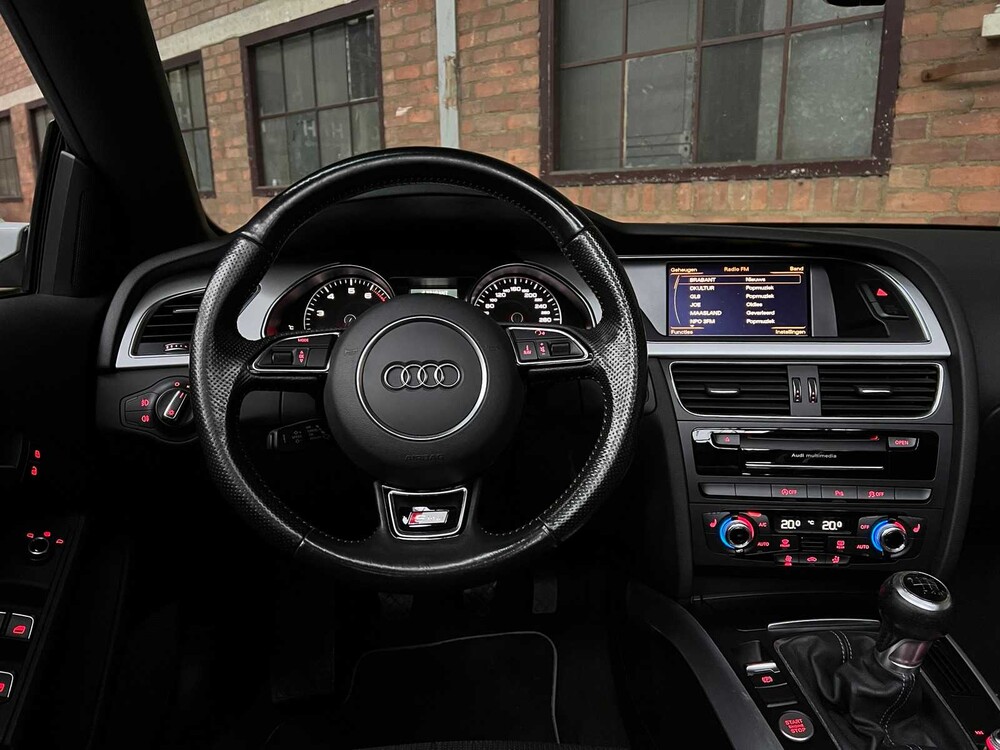 Audi A5 Cabriolet S-Line 1.8 TFSI Sport Edition Open Days 170hp 2015, H-847-TG