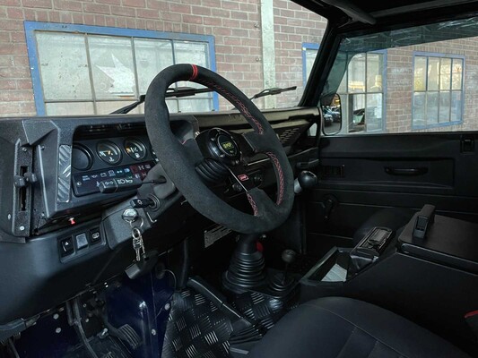 Land Rover Defender 2.0 MPI 136PS 1996