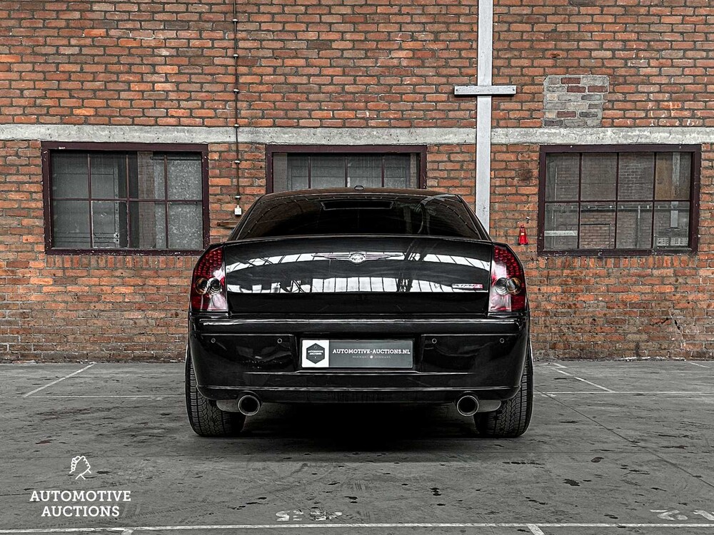 Chrysler 300C SRT8 6.1 V8 425hp 2010