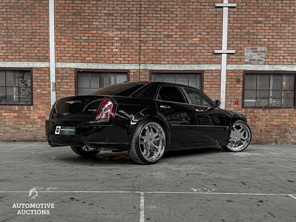 Chrysler 300C SRT8 6.1 V8 425hp 2010