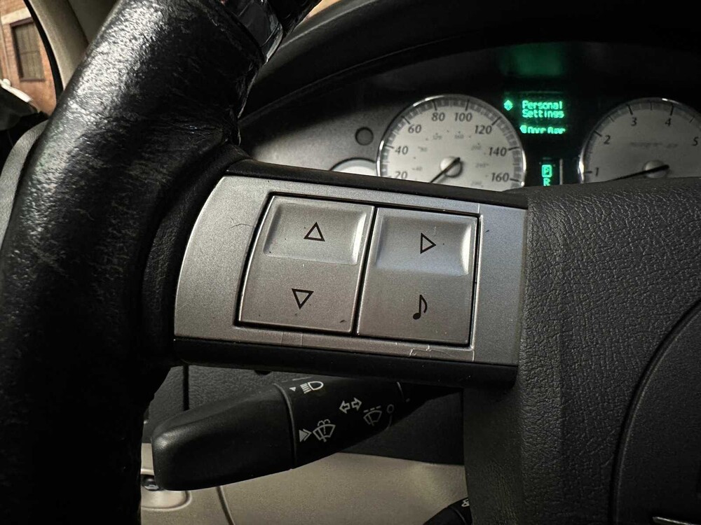 Chrysler 300C SRT8 6.1 V8 425hp 2010