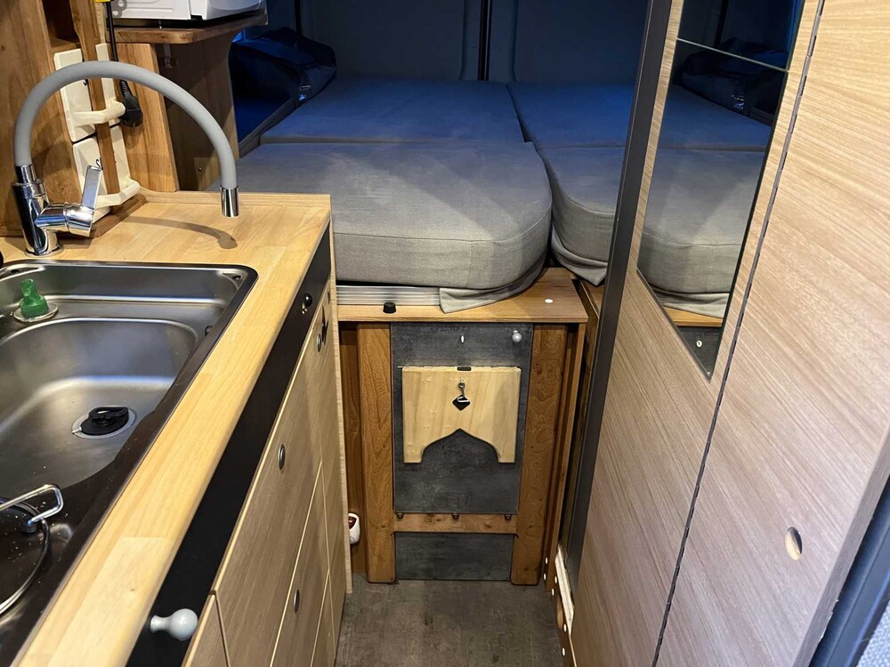 Citroen Possl Trenta 640 140hp 2020