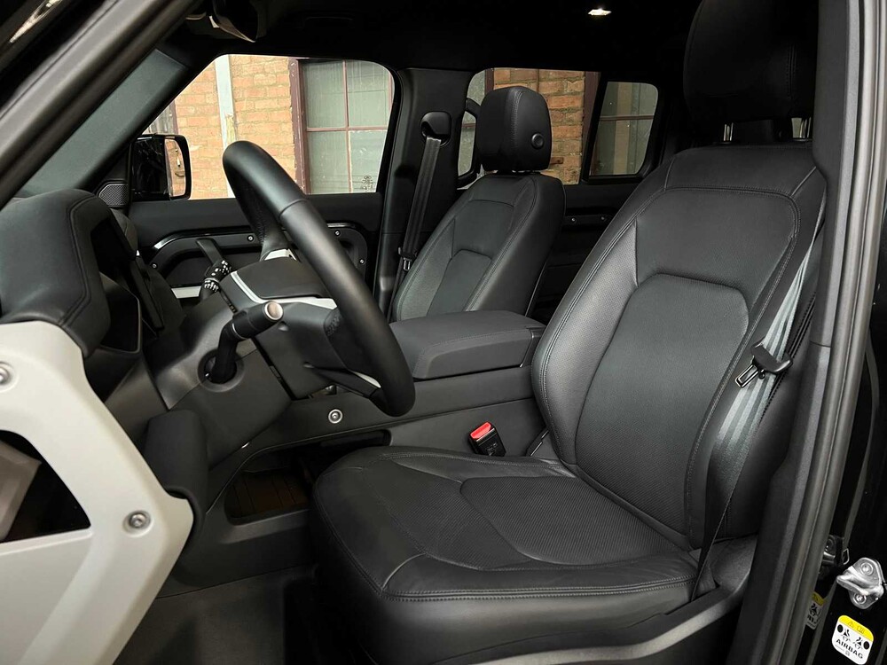 Land Rover Defender P400e SE Hybrid 404hp 2023 -Manufacturer's Warranty-