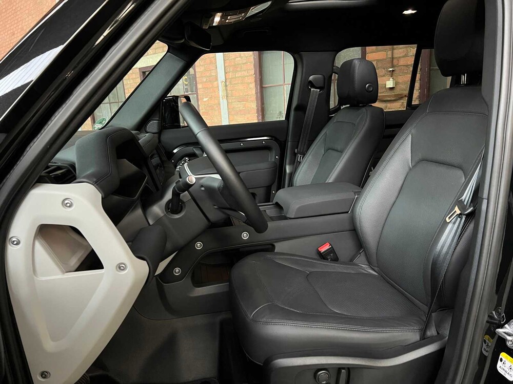 Land Rover Defender P400e SE Hybrid 404hp 2023 -Manufacturer's Warranty-