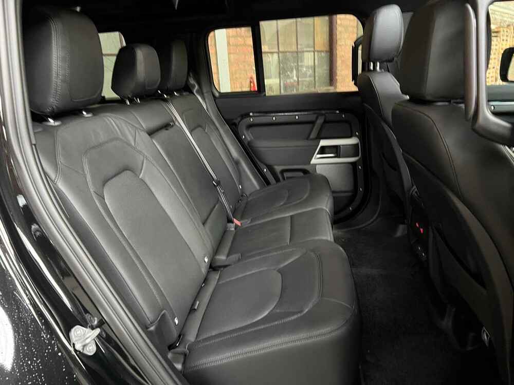 Land Rover Defender P400e SE Hybrid 404hp 2023 -Manufacturer's Warranty-