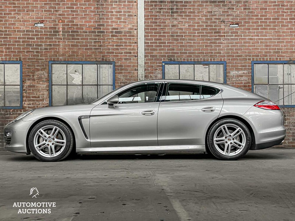 Porsche Panamera S 4.8 V8 400hp 2010