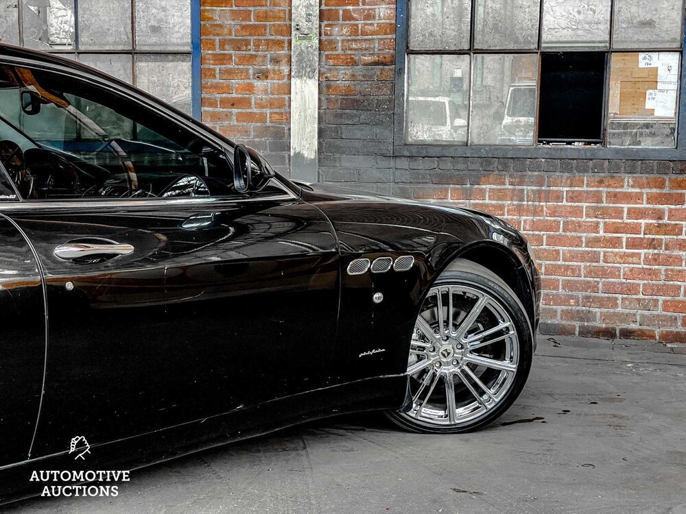 Maserati Quattroporte 4.2 V8 400hp ZF 2009