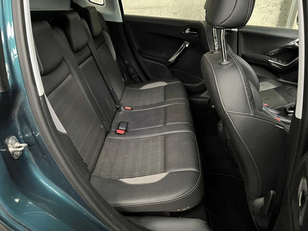 Peugeot 2008 1.2 PureTech Allure 110PS 2016 -Orig. -NL-, KB-432-R