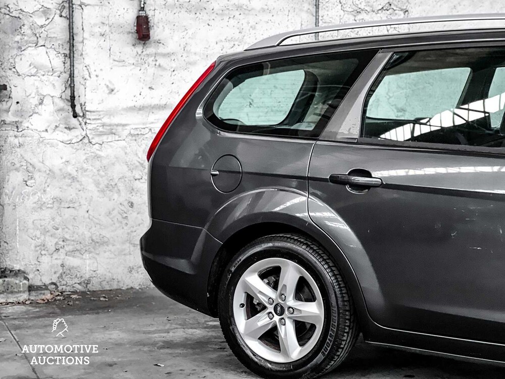 Ford Focus Kombi 1.6 Comfort 101PS 2010 -Orig. NL-, 84-NBN-1