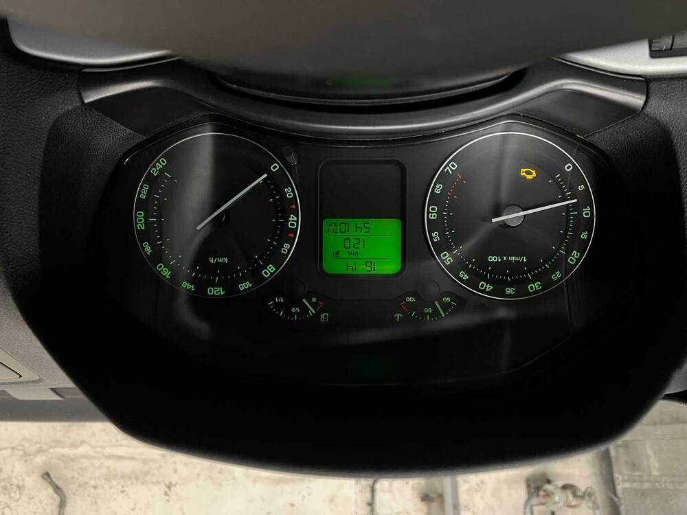 Skoda Octavia 1.6 Classic 102PS 2009 -Orig. EN-, 95-HKL-9