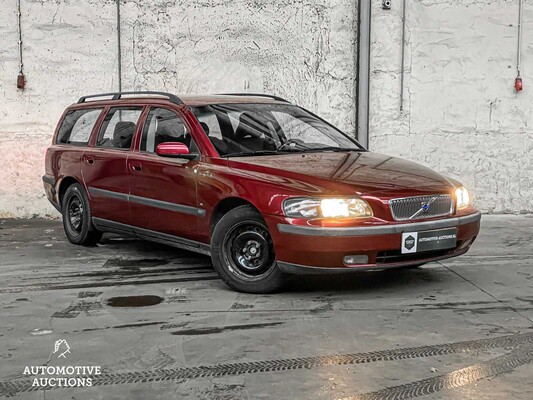 Volvo V70 2.4 Edition II 140hp 2003, 42-ZH-DT