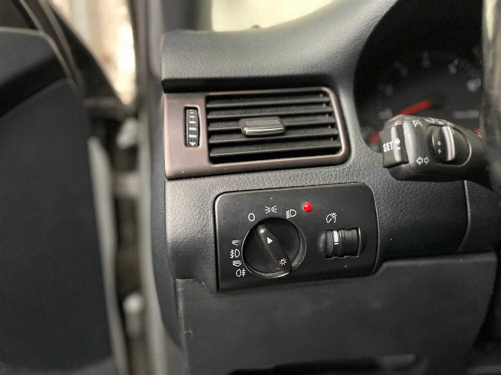  Audi A6 Avant 2.7 v6 quattro Advance 230hp 2000, 94-NN-GB -Yountimer-