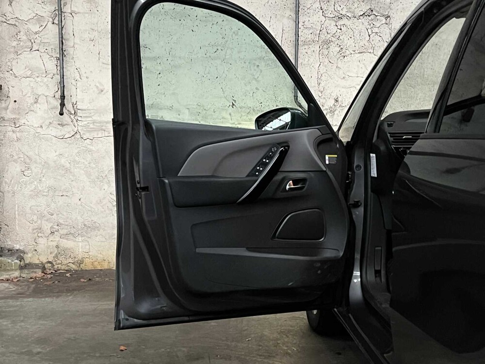 Citroen Grand C4 SpaceTourer 1.2 PureTech Business 131PS 2019 -Orig. NL-, ZR-098-L