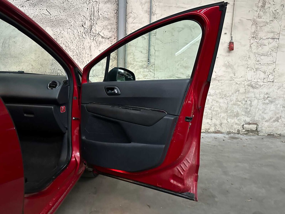 Peugeot 5008 1.6 VTi ST 5p. 120PS 2010 -Orig. NL-, 36-NSP-8