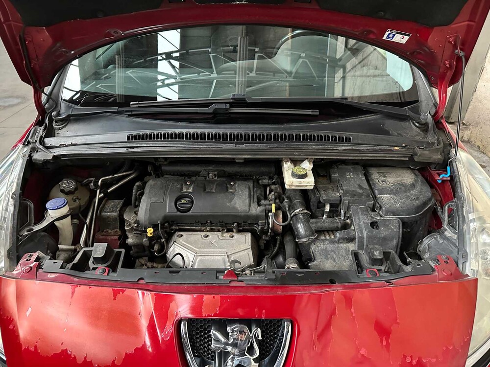 Peugeot 5008 1.6 VTi ST 5p. 120PS 2010 -Orig. NL-, 36-NSP-8