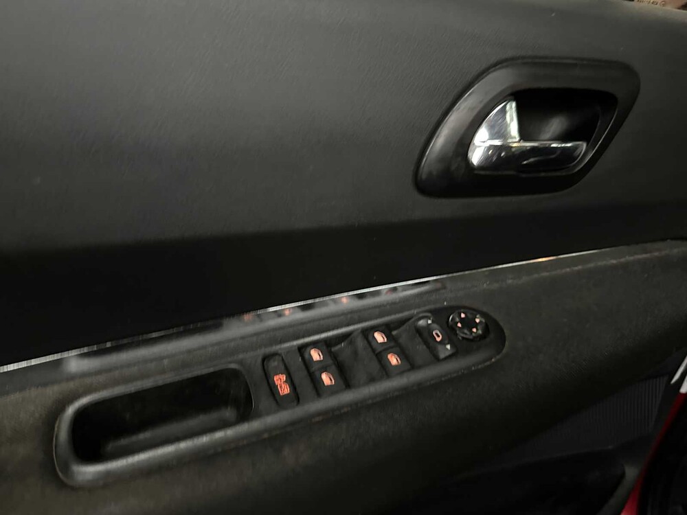 Peugeot 5008 1.6 VTi ST 5p. 120PS 2010 -Orig. NL-, 36-NSP-8